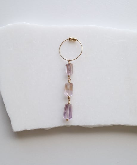 HQ THREE EARRING