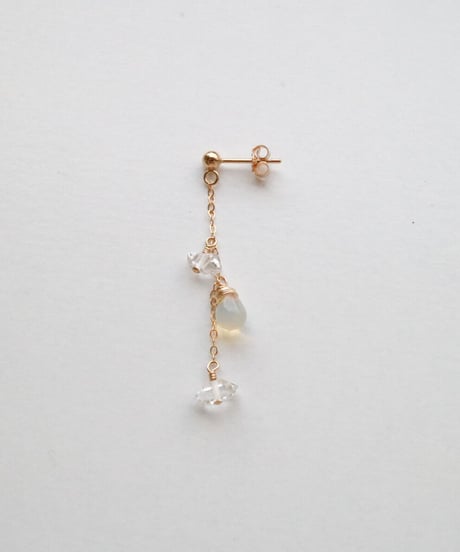 HARKIMER OPAL SHORT PIERCE
