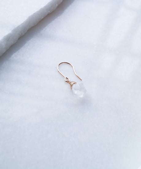 LECT ONE CRYSTAL PIERCE