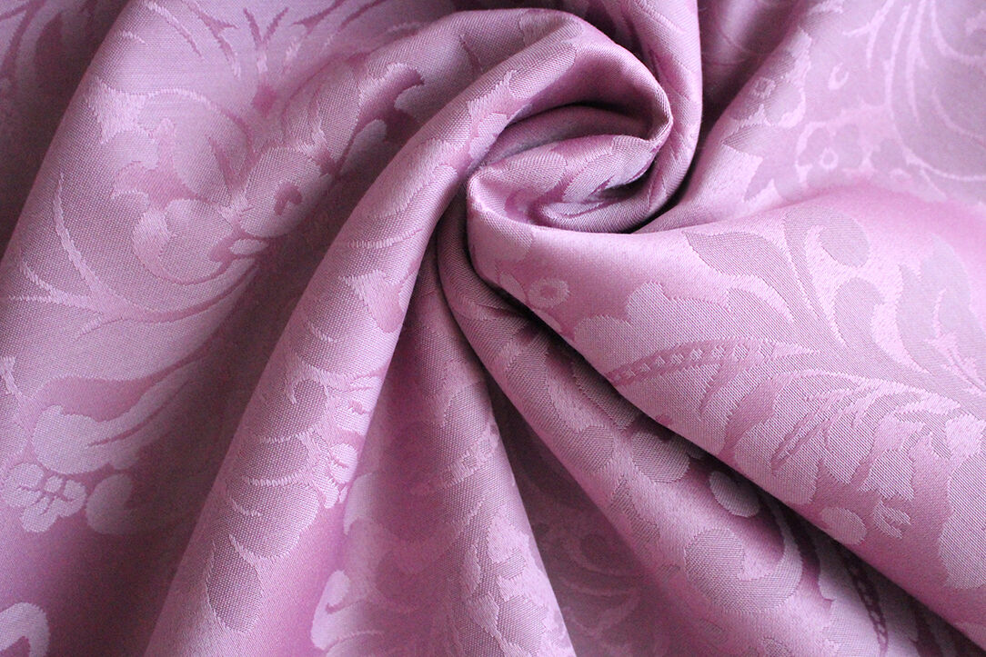 ピンクローズとダマスクリボンのタッセル入豪華リース♪（くすみピンク） パリ直仕入れ ダマスク柄 くすんだピンク | Maison riche