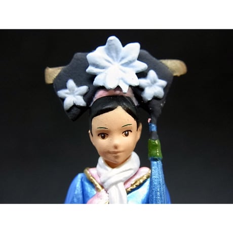 満漢全席 中国宮廷料理フィギュアコレクション　11.服務小姐【青・給士の女性】