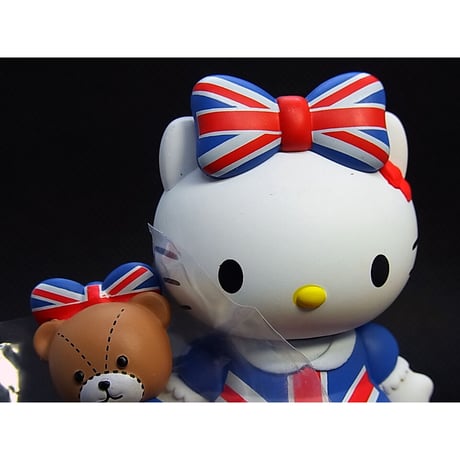 ポップマート × ハロー・キティ 45th ANNIVERSARY 2011年