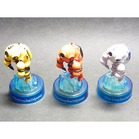 ダイドーMIU深海生物2フィギュアコレクション　海洋堂ホビーロビー・ファミリーマート限定　深海探査服（ホワイト・オレンジ・イエロー）3色セット