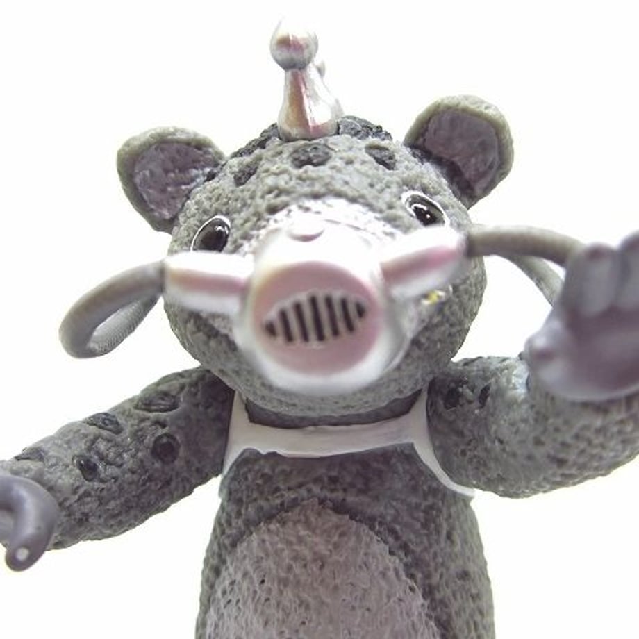 5b337cd7122a7d203600096e