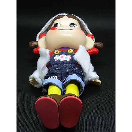 ハローキティ×ペコちゃん人形