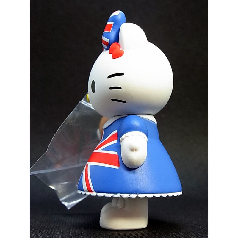 ハローキティ - ハローキティ×FDHコラボフィギュア Amazon.co.jp: リボルテック ハローキティ : ホビー