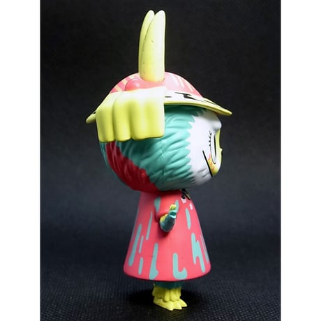 ポップマート　LABUBU ザ・モンスターズアートシリーズ「 FEMME AU CHAPEAU BUSTE」