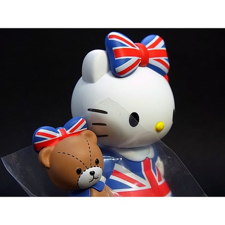 ポップマート × ハロー・キティ 45th ANNIVERSARY 2011年