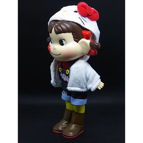 ハローキティ×ペコちゃん人形