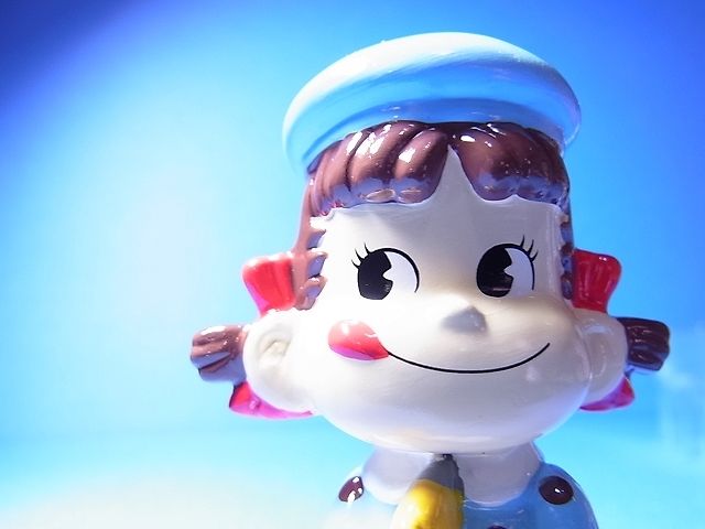 ペコちゃんファミリークラブ限定 ペコちゃんフィギュア (サックス