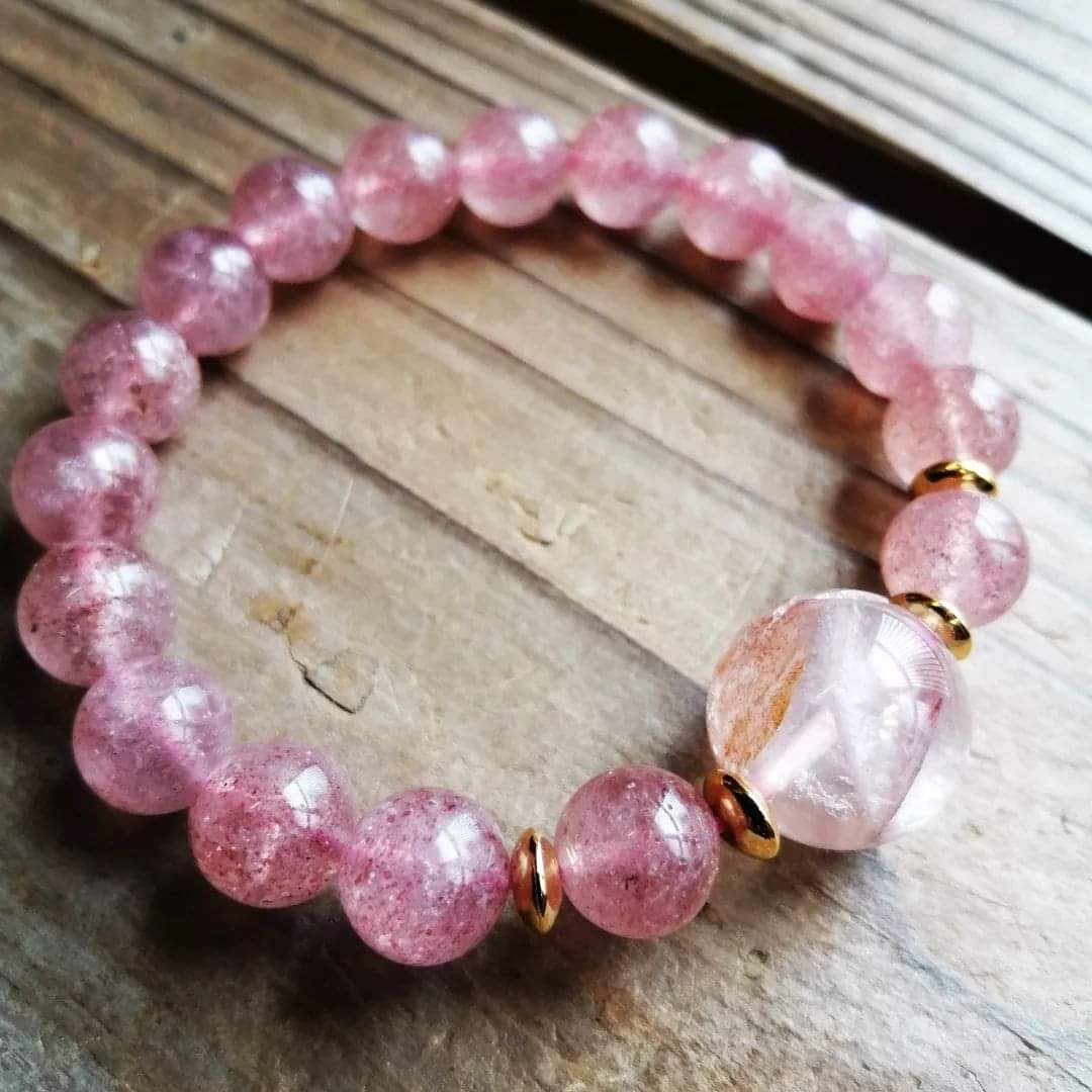 ピンクマニカラン  クラスター　たっぷりブレスレット、アクセサリー乗せられます。 天然アイリス ピンクマニカラン水晶 ブレスレット ヒマラヤ水晶
