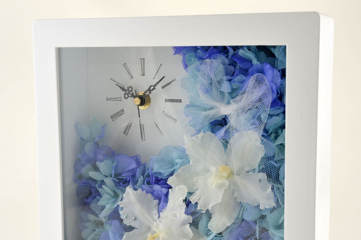 プリザーブドフラワー 時計（ブルー） | tatiana flower shop