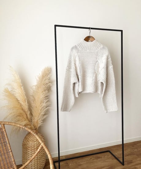 TURTLE  CABLE KNIT