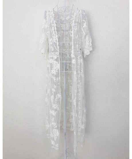 LONG LACE GOWN