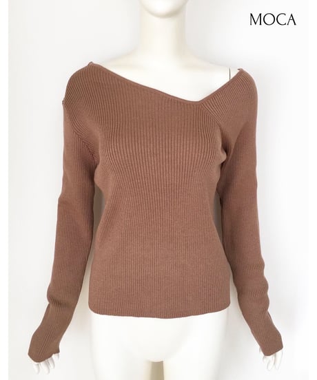 ASYMMETRY KNIT TOPS