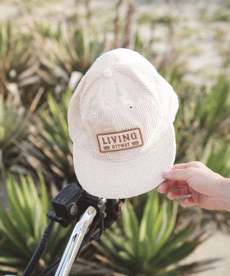LIVING CORD CAP