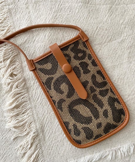LEOPARD SHOULDER