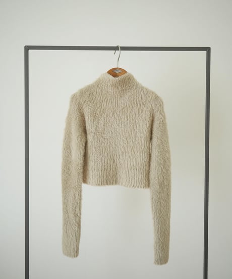 SHAGGY HIGH NECK KNIT