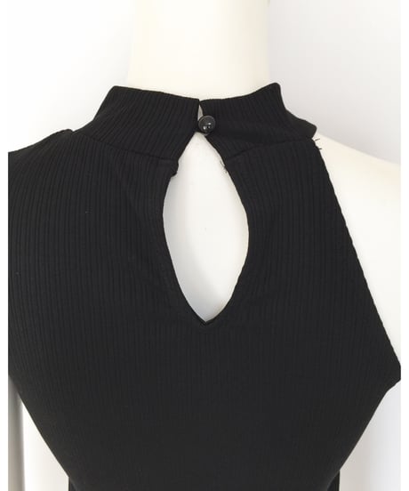 MOCK NECK TOPS