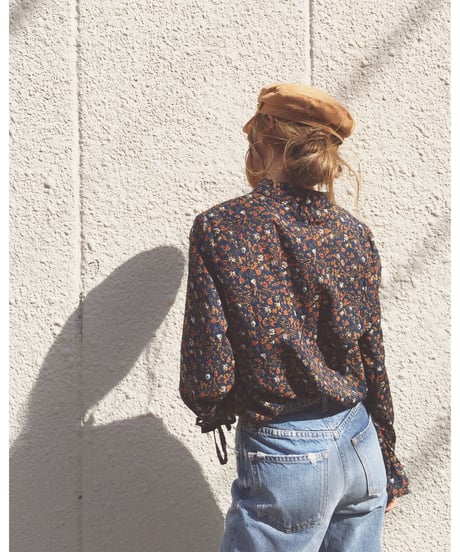 LACE UP BLOUSE