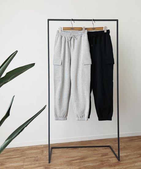 SWEAT PANTS