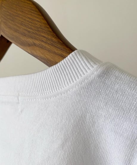 HEAVYWEIGHT TEE