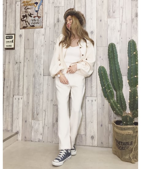KNIT CARDIGAN