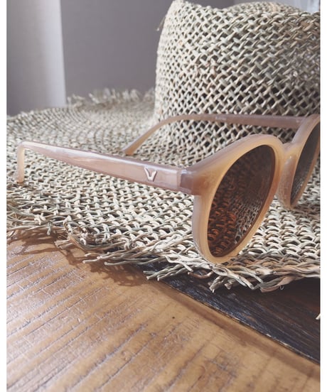 COLOR SUNGLASSES