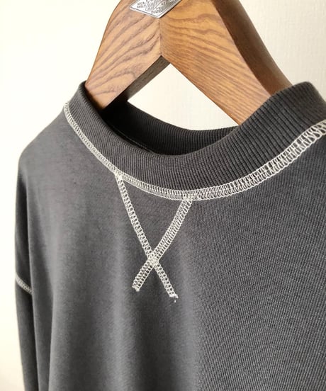 STITCH SWEATSHIRT