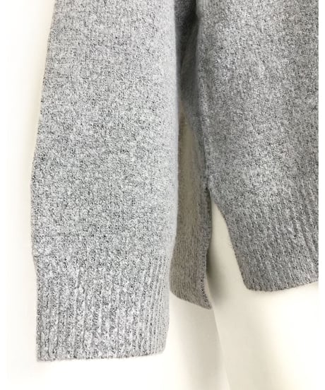 HIGH NECK KNIT
