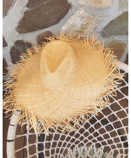 STRAW FRINGE HAT