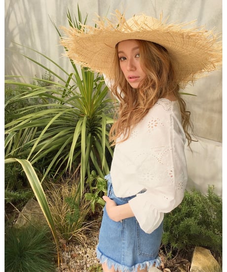 RAFFIA HAT