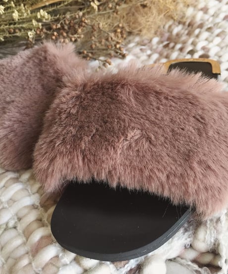 FAKE FUR SANDALS