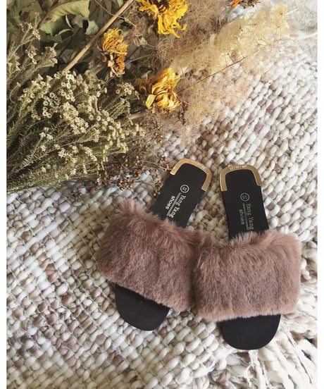 FAKE FUR SANDALS