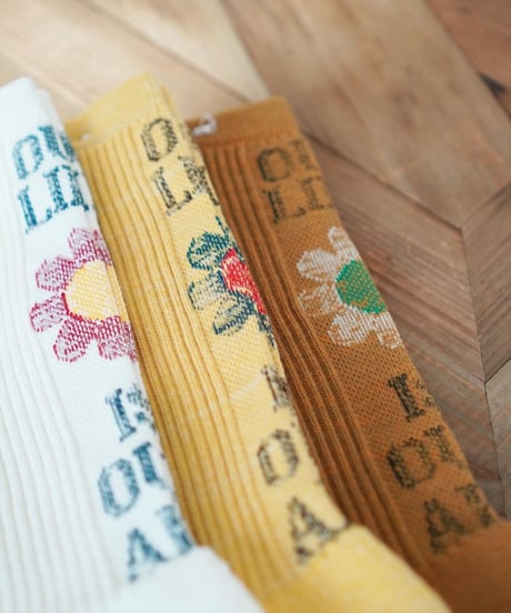 FLOWER DESIGN SOCKS