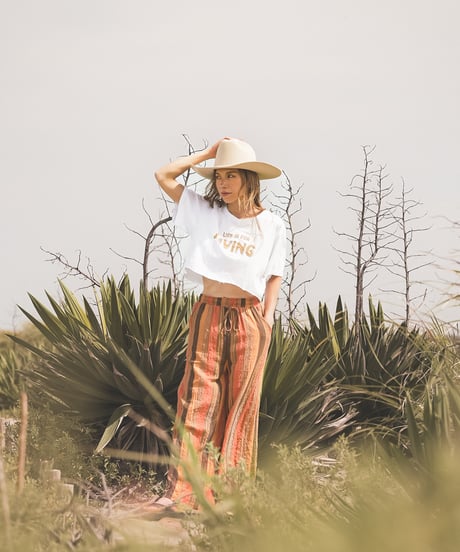 LIFE IS FOR LIVING CROPPED T-SHIRT