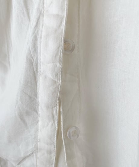 PIN TUCK BLOUSE