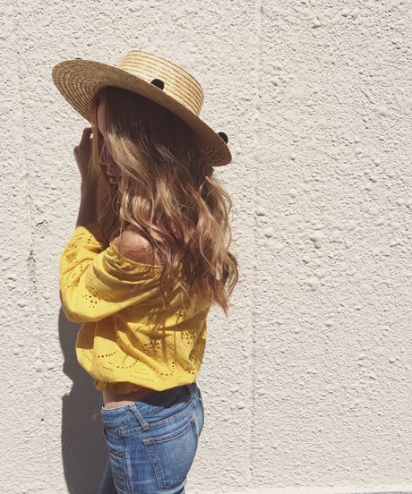 PUNCHING LACE OFF SHOULDER(MUSTARD)