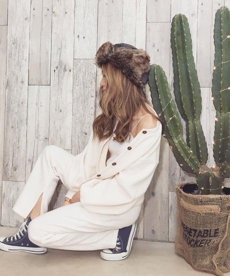 KNIT CARDIGAN