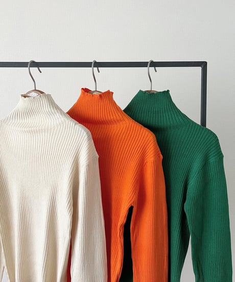 HIGH NECK RIB TOPS