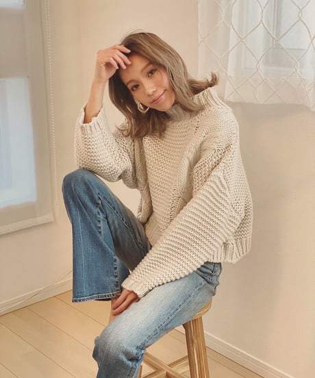 TURTLE  CABLE KNIT