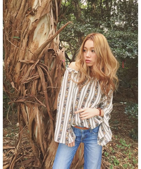 OFF SHOULDER TOPS