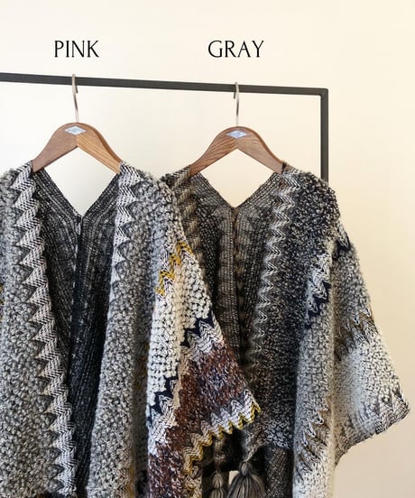 TASSEL PONCHO STALL