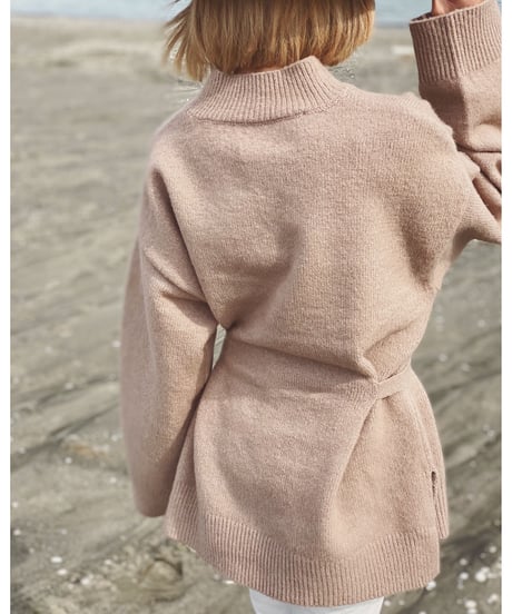 HIGH NECK KNIT