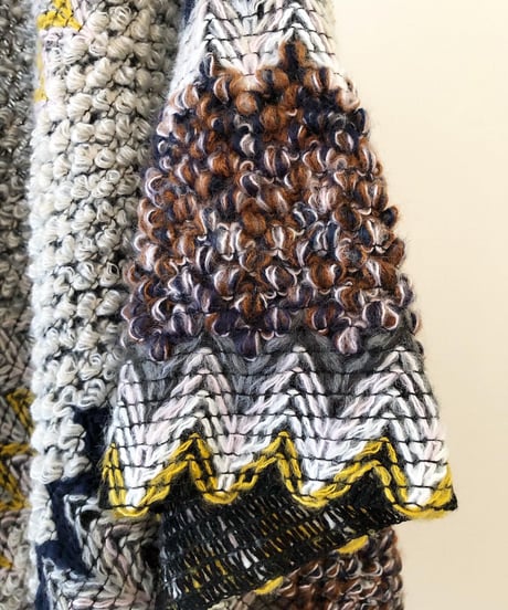 TASSEL PONCHO STALL