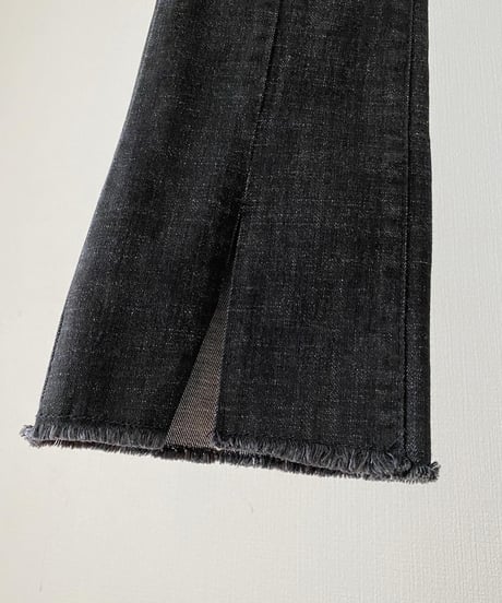 SLIT DENIM PANTS