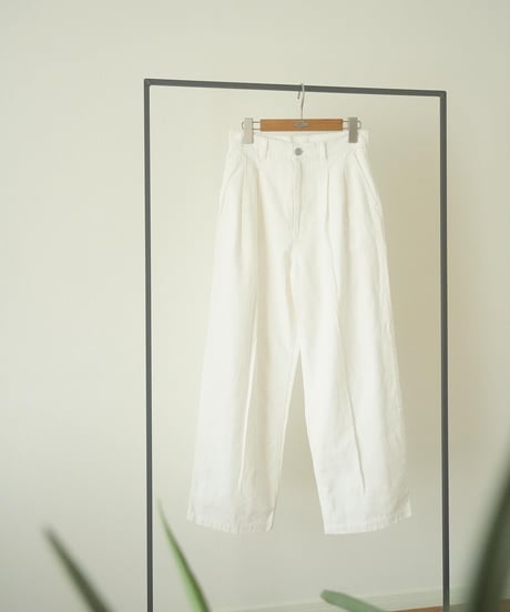TWILL TUCK PANTS