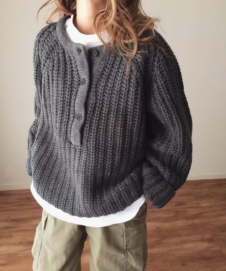 BULKY KNIT TOPS