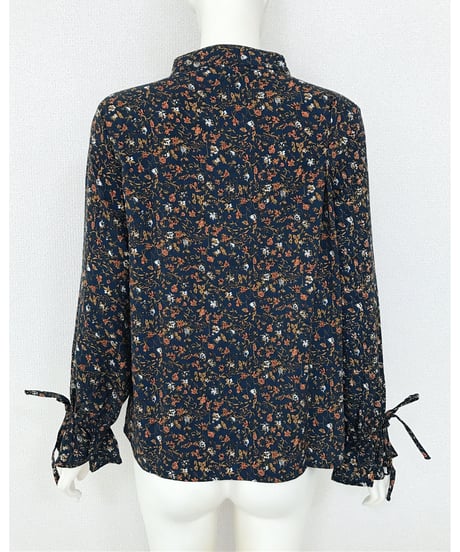 LACE UP BLOUSE