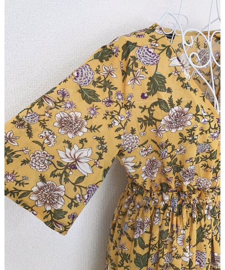 FLOWER CROSS GOWN